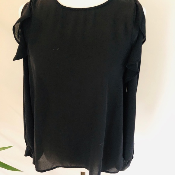 COLD SHOULDER BLOUSE - Picture 4 of 7